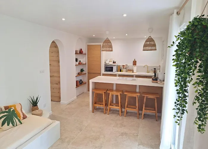 La P'tite Cigale * Ιέρ